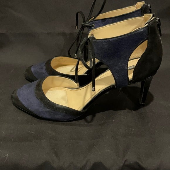 Alex Marie zipper back tie front heel Excellent Condition - Picture 1 of 5